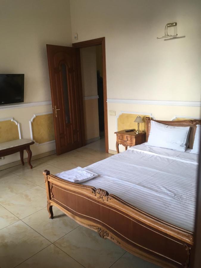 Beautiful Apartment In The Center Of 빈니차 외부 사진